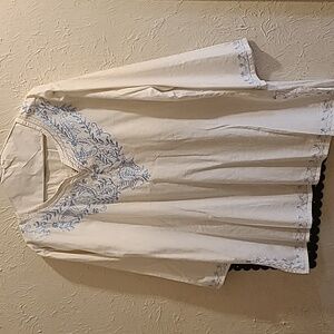 NWT Laddie Boho Blouse Size L embroidered detail